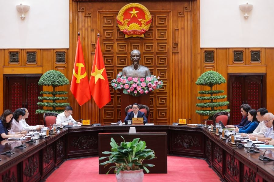 Thủ tướng yêu cầu tài khóa “chia lửa” với chính sách tiền tệ để giữ ổn định vĩ mô